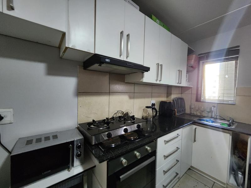 1 Bedroom Property for Sale in Kensington Western Cape